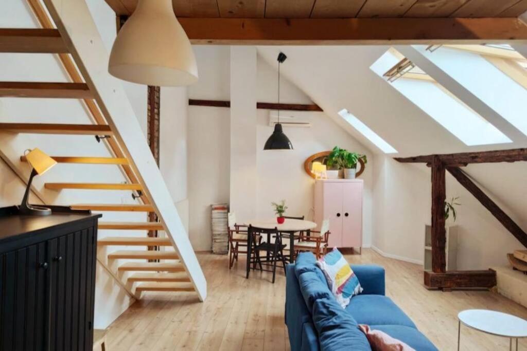 Art / Peaceful / Historical City Center Apartment Zagreb Exterior photo